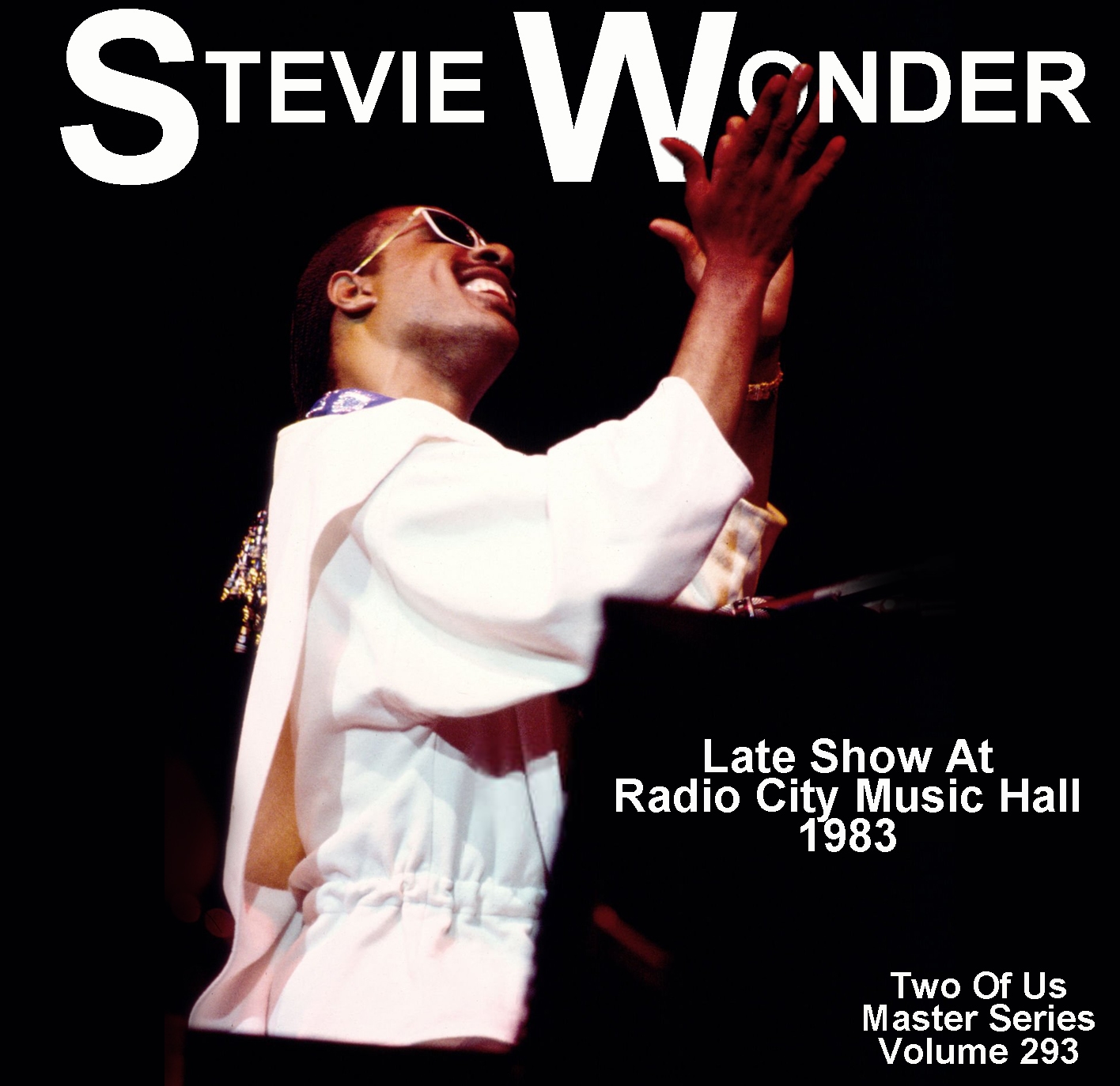 StevieWonder1983-10-22LateRadioCityMusicHallNYC (2).jpg